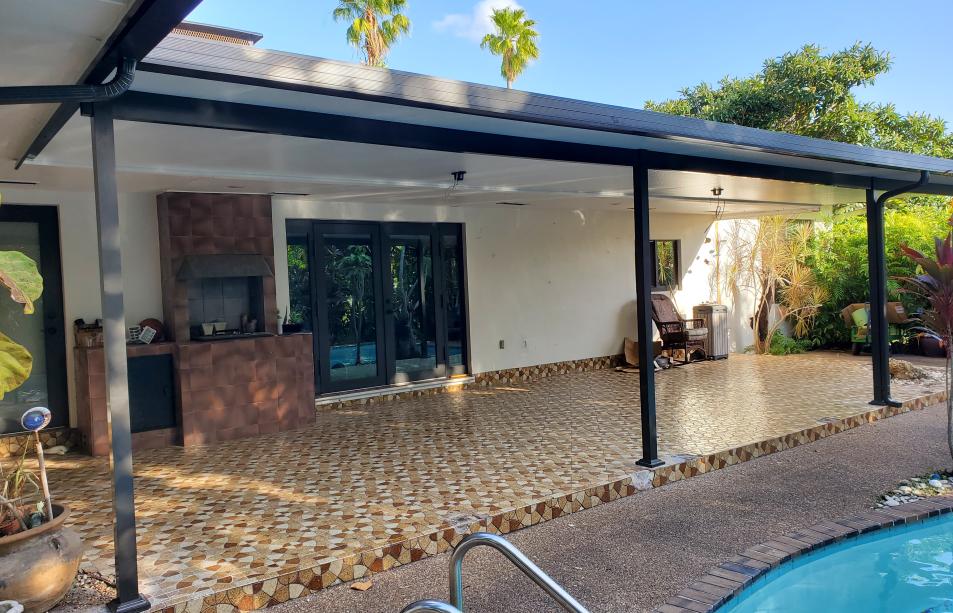 Aluminum terrace with 3-blade fan