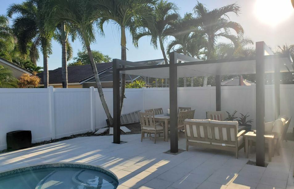 Aluminum pergola with 6 pillars and LED lights