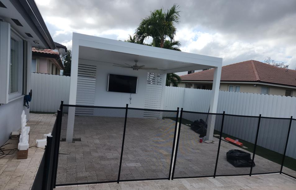 White aluminum pergola with fan included