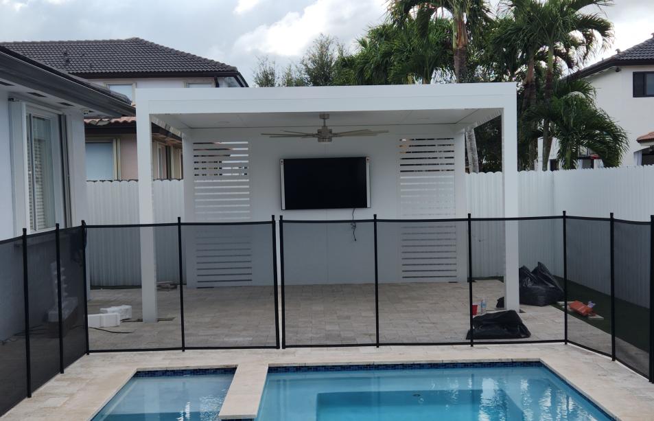 White aluminum pergola with fan included