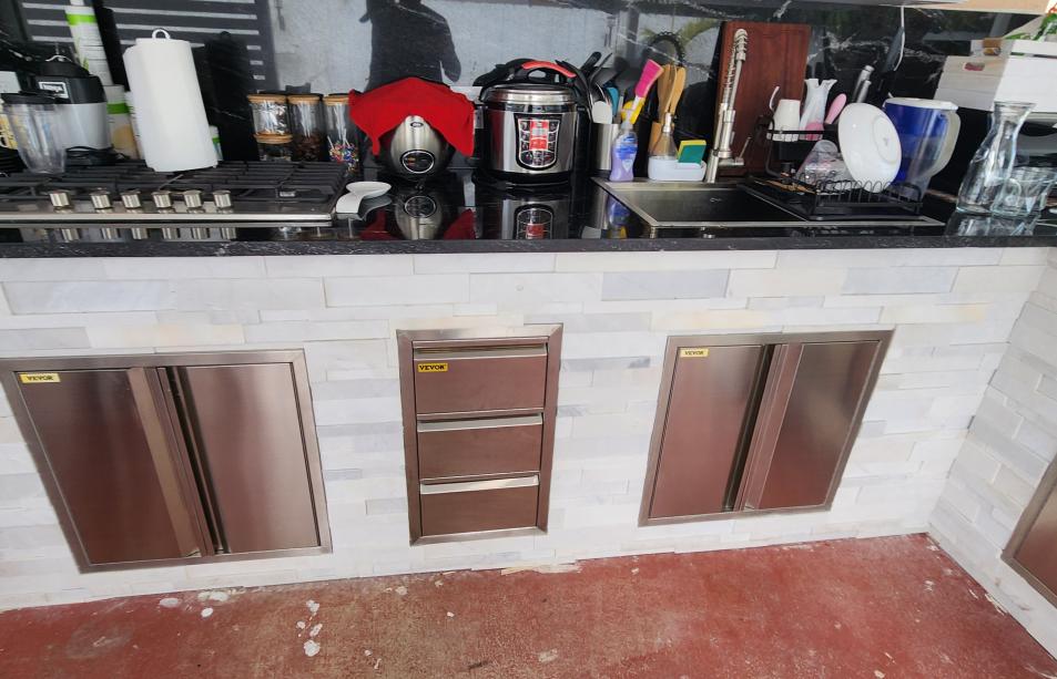 Modern outdoor kitchen with stone simulation
